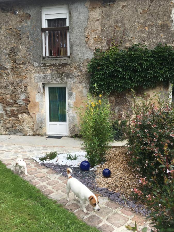 Ferme Gite Equestre En Charente Confolens Exteriér fotografie